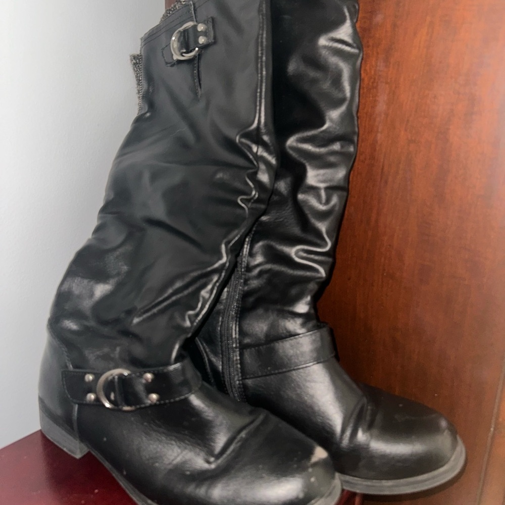Black Buckle Knee-High Wide Calf Boots